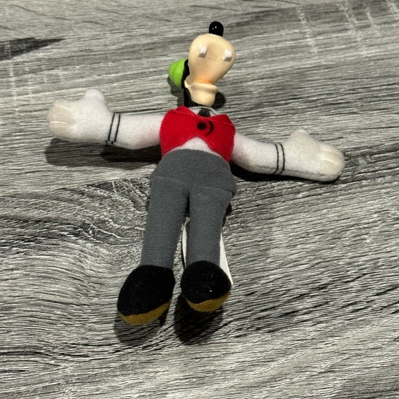 McDonald’s | Disney’s House of Mouse: Goofy (2001) - Collectible Happy Meal Toy - Picture 4 of 11